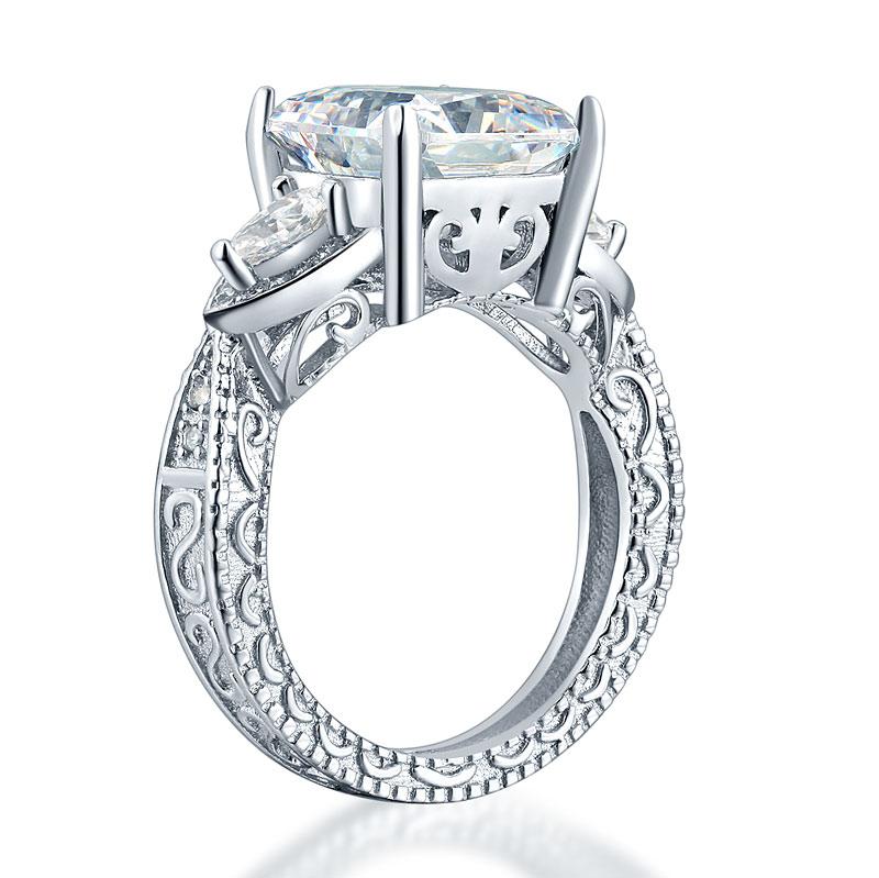 Exclusive limited Offer: 4 Carat Princess Cut Ring